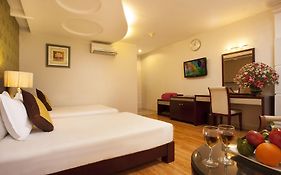 Khách Sạn Roseland Point